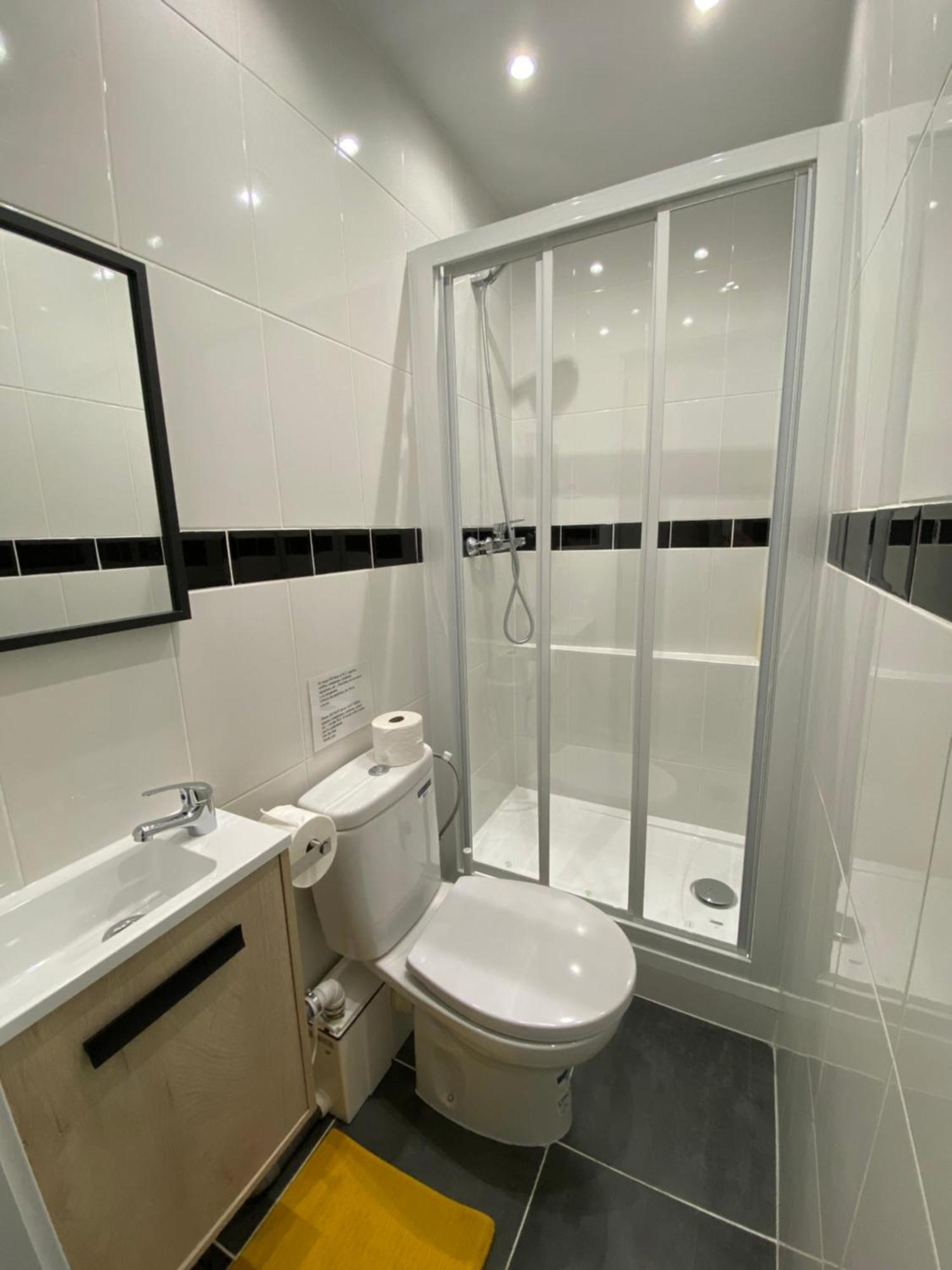 Apartamentos Econostay Fuencarral Madryt Zewnętrze zdjęcie