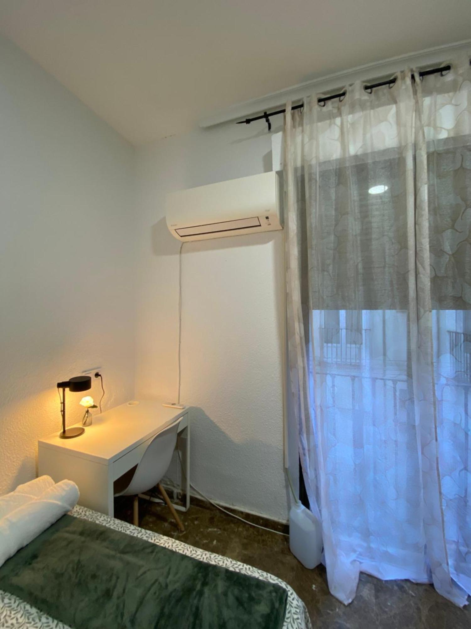 Apartamentos Econostay Fuencarral Madryt Zewnętrze zdjęcie